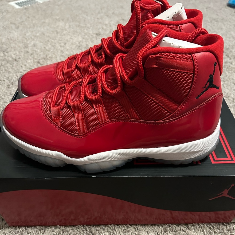 Men’s Air Jordan Retro 11 “Win Like ‘96” Red and White Sneakers
